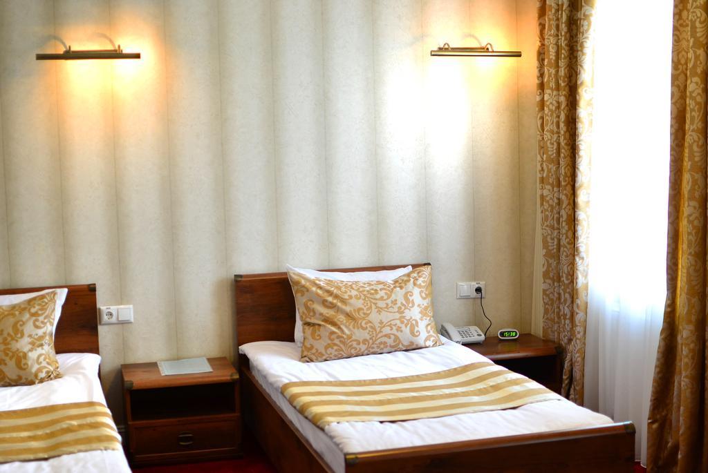 Kera Hotel Nesterenki Εξωτερικό φωτογραφία