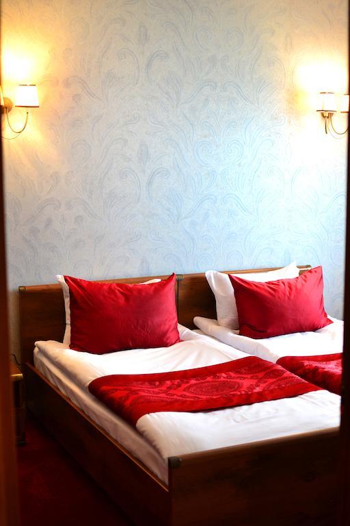 Kera Hotel Nesterenki Δωμάτιο φωτογραφία